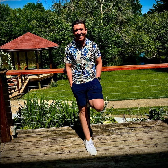 Meet your Posher, Jordan - Picture 2 of 3